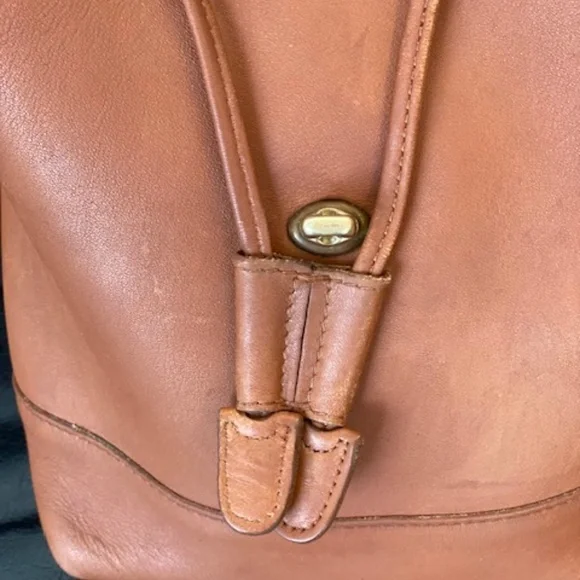 Vintage Coach A2P‑9960 Backpack – British Tan Leather – Excellent Condition - Picture 8 of 11